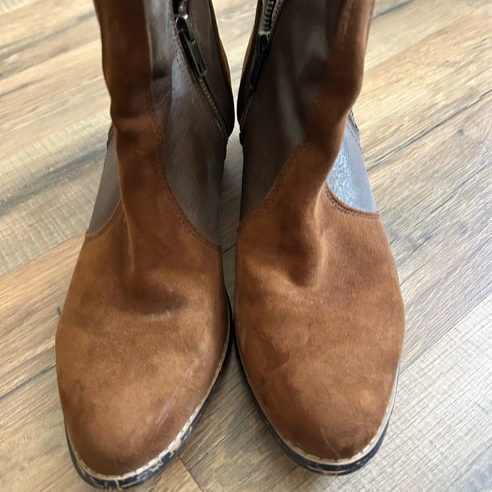 American Eagle Outfitters Brown Leather Ankle Booties - Picture 4 of 6